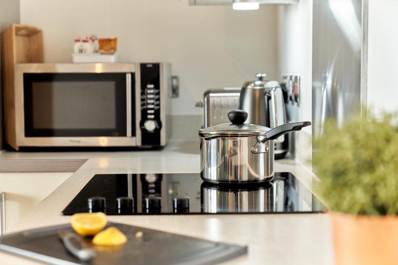 Shortstaymk Vizion Apartments, With Free Superfast Wi-Fi, Parking, Sky Sports And Movies Milton Keynes Eksteriør bilde