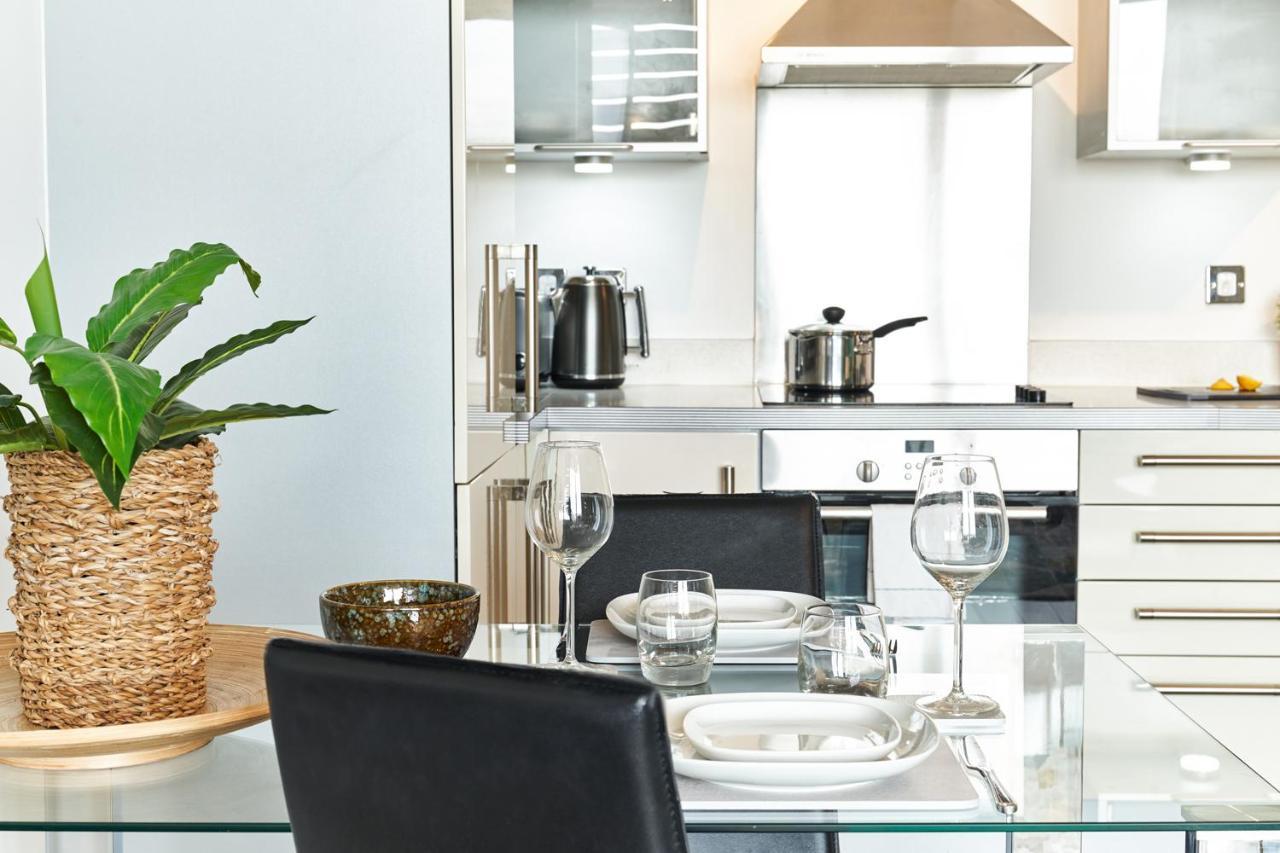 Shortstaymk Vizion Apartments, With Free Superfast Wi-Fi, Parking, Sky Sports And Movies Milton Keynes Eksteriør bilde