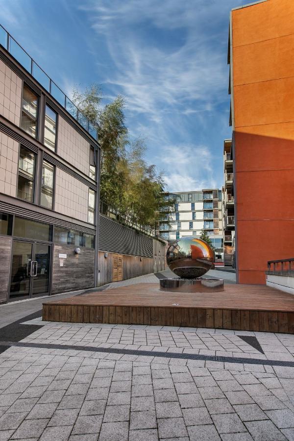 Shortstaymk Vizion Apartments, With Free Superfast Wi-Fi, Parking, Sky Sports And Movies Milton Keynes Eksteriør bilde