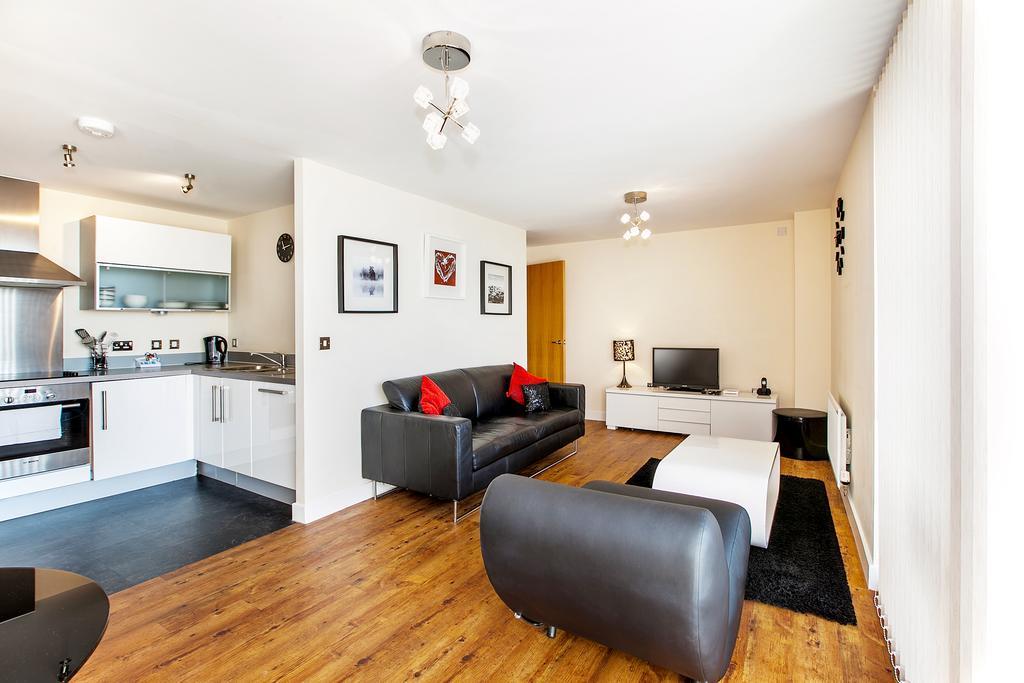 Shortstaymk Vizion Apartments, With Free Superfast Wi-Fi, Parking, Sky Sports And Movies Milton Keynes Eksteriør bilde