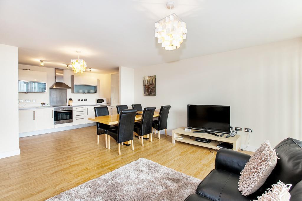 Shortstaymk Vizion Apartments, With Free Superfast Wi-Fi, Parking, Sky Sports And Movies Milton Keynes Eksteriør bilde