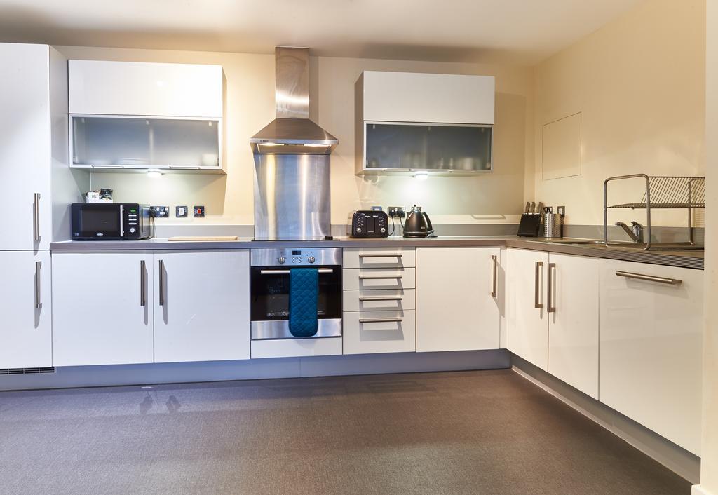 Shortstaymk Vizion Apartments, With Free Superfast Wi-Fi, Parking, Sky Sports And Movies Milton Keynes Eksteriør bilde