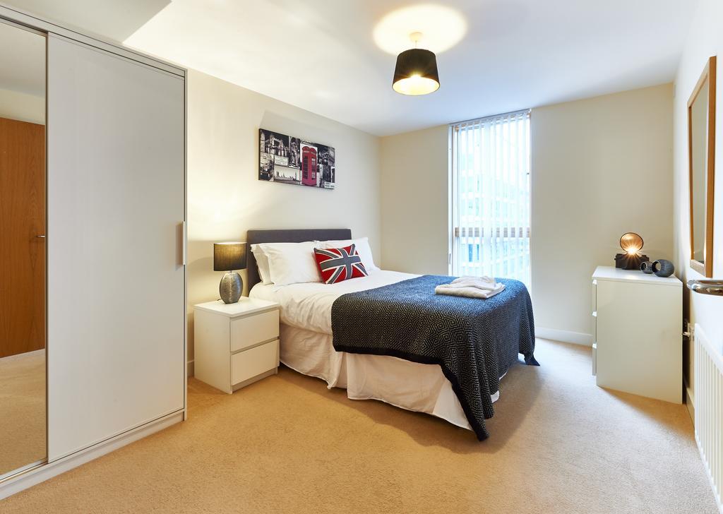 Shortstaymk Vizion Apartments, With Free Superfast Wi-Fi, Parking, Sky Sports And Movies Milton Keynes Eksteriør bilde
