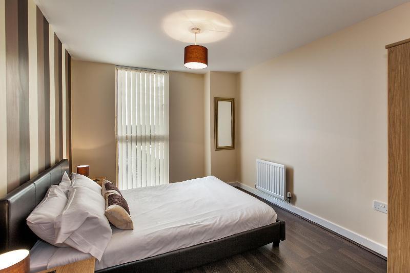 Shortstaymk Vizion Apartments, With Free Superfast Wi-Fi, Parking, Sky Sports And Movies Milton Keynes Eksteriør bilde