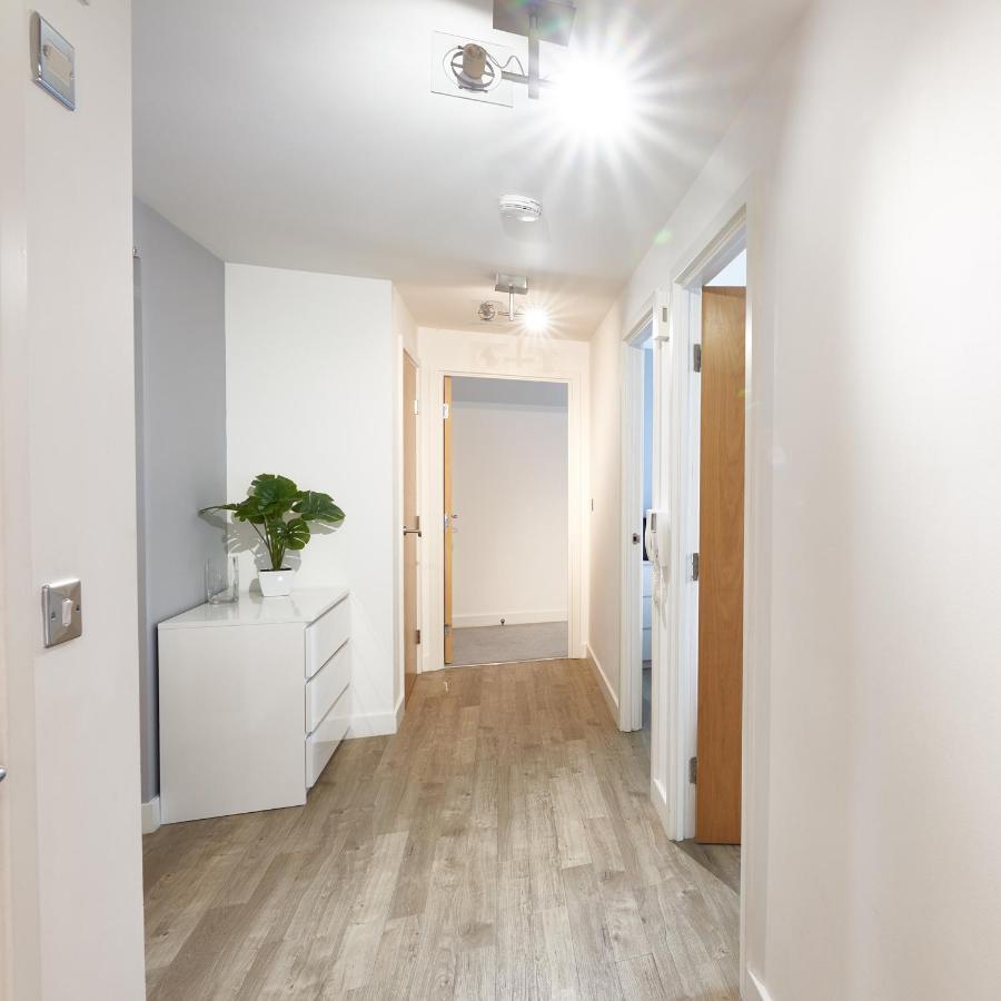 Shortstaymk Vizion Apartments, With Free Superfast Wi-Fi, Parking, Sky Sports And Movies Milton Keynes Eksteriør bilde